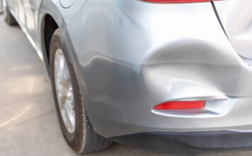 Oprava preliačin bez lakovania a bez papierovania. Zverte auto servisu, ktorý vyrieši aj poisťovňu.